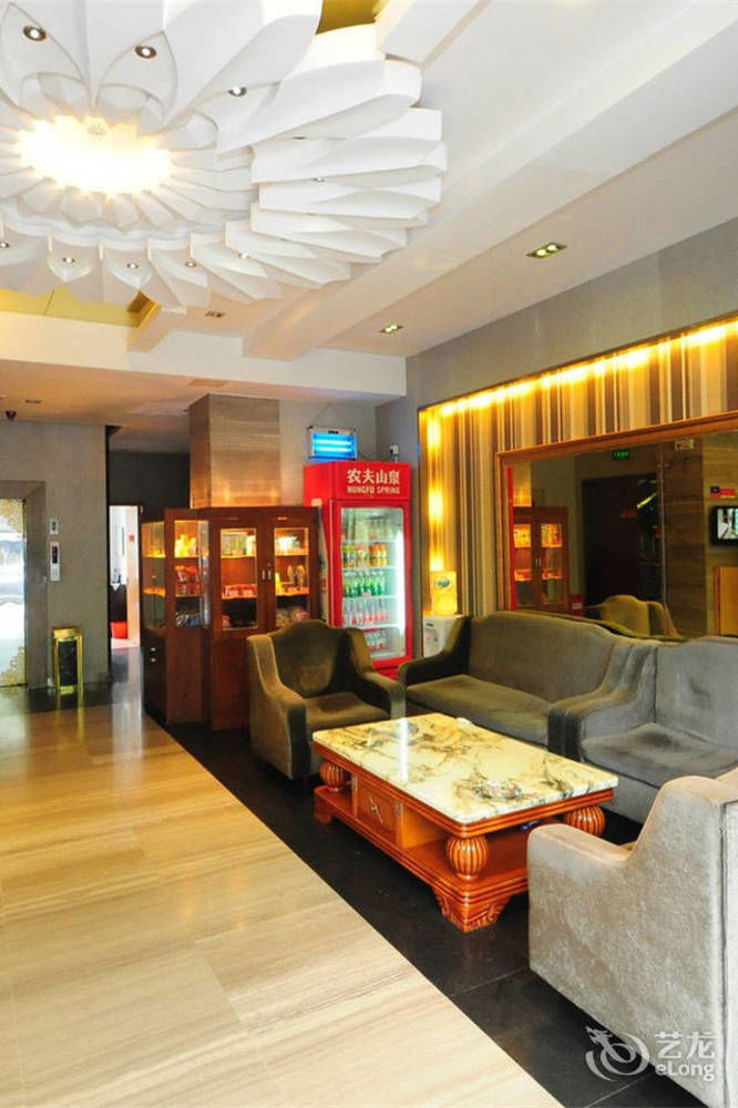 Motel 168 Hefei Changjiang Road Amber Resort Branch Екстер'єр фото