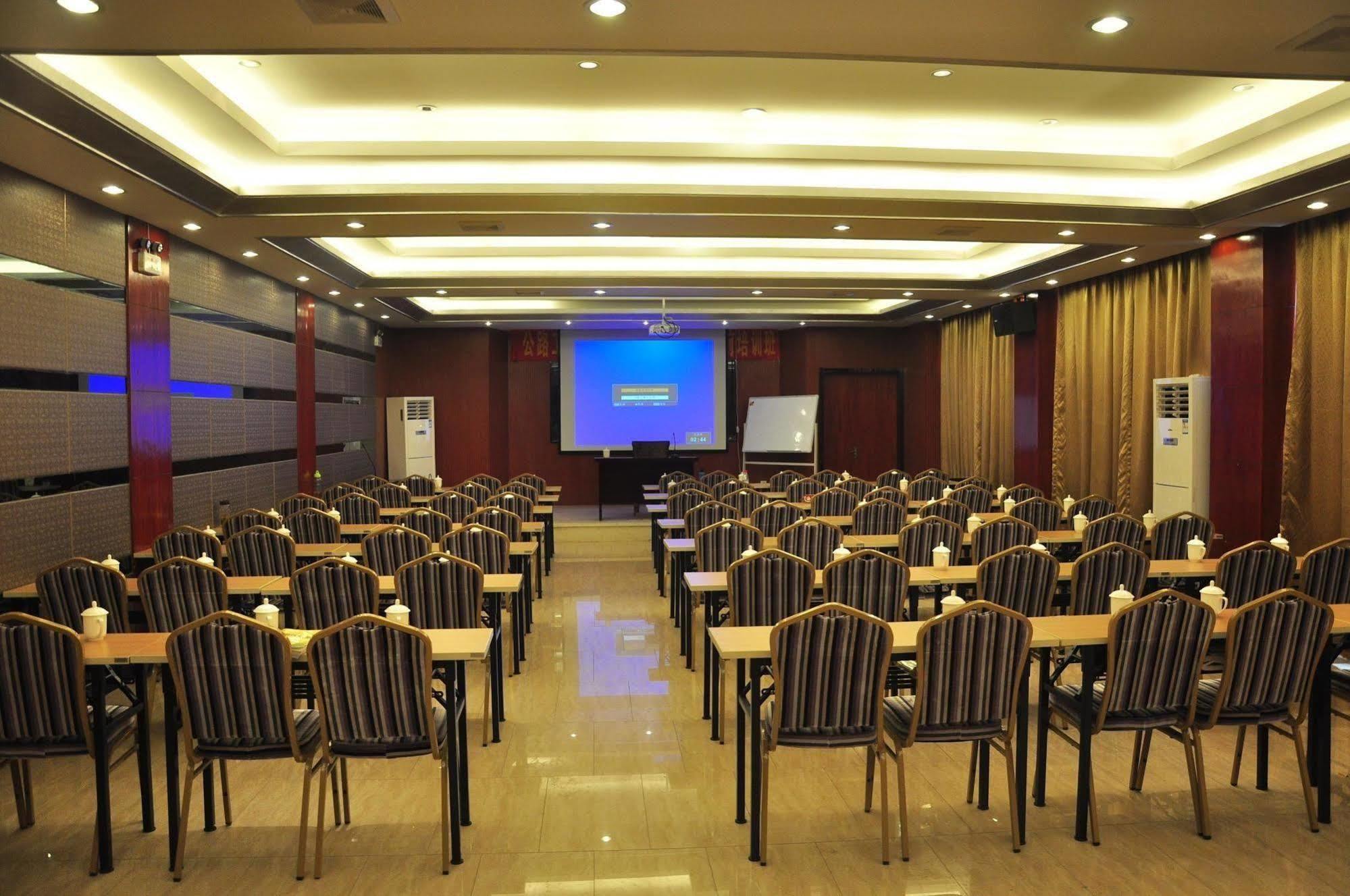 Motel 168 Hefei Changjiang Road Amber Resort Branch Екстер'єр фото