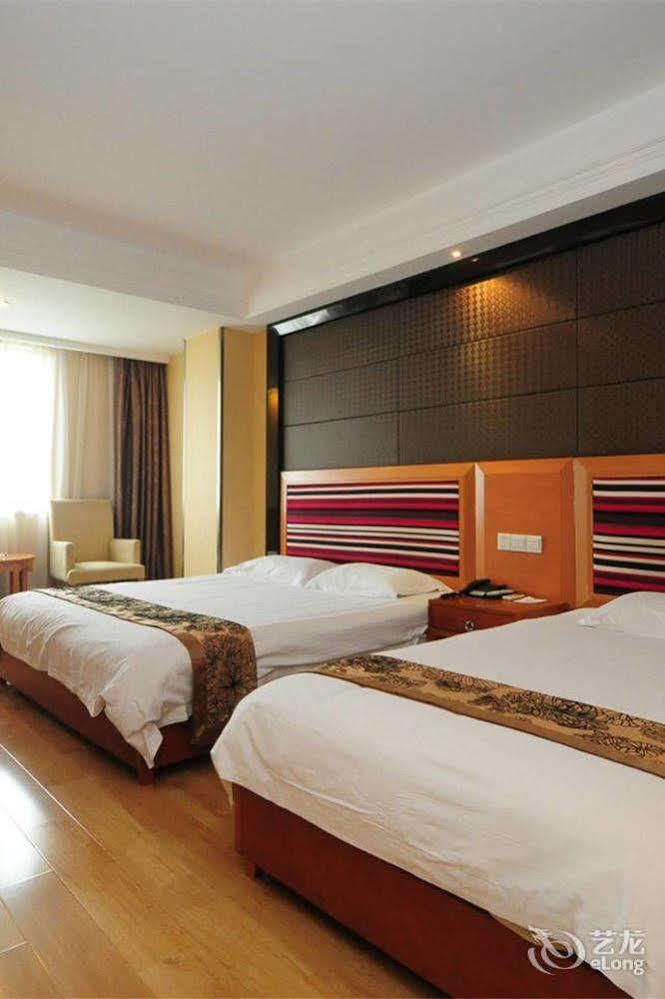 Motel 168 Hefei Changjiang Road Amber Resort Branch Екстер'єр фото