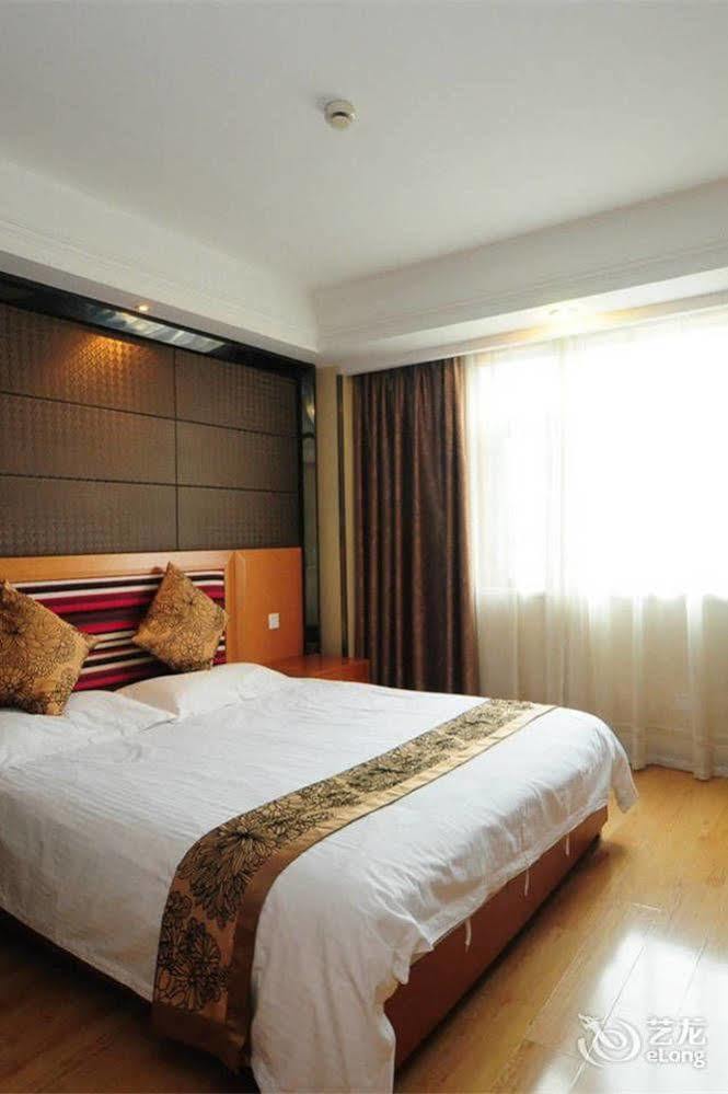 Motel 168 Hefei Changjiang Road Amber Resort Branch Екстер'єр фото